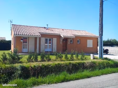 villa t4 de 97m² habitable spacieuse avec dépendance au calme à castelmayran