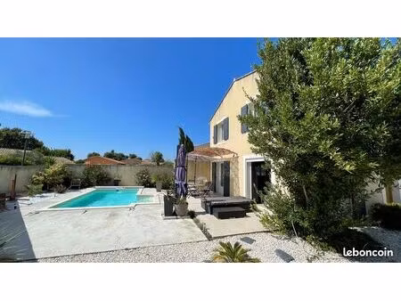 villa 5 pièces 100 m²