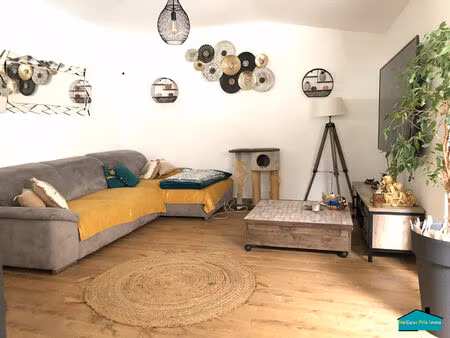 bel appartement 4 chambres dans le centre de machecoul