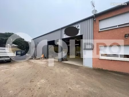 local d'activité 308 m²
