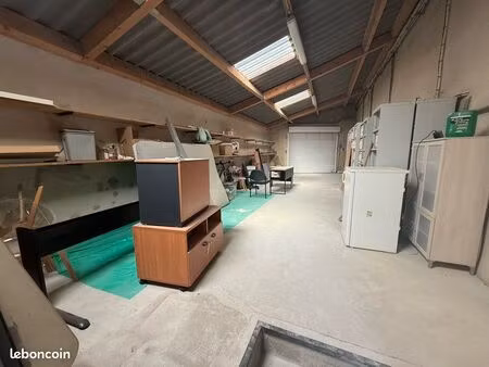 bureau avec espace stockage avenue de verdun