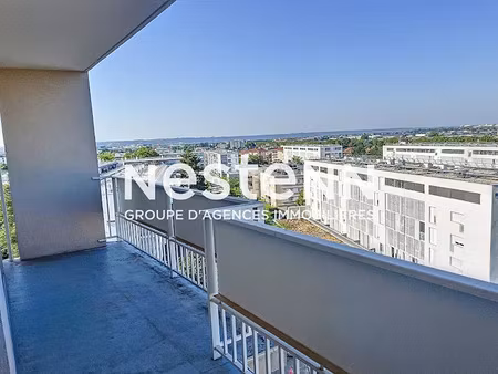 location appartement 2 pièces 52.93 m² à bron (69500)  793 €