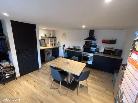 location t3 meublée (70m2 + garage)