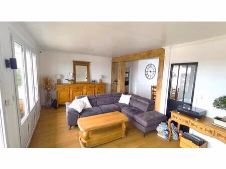 magnifique appartement entierement renove