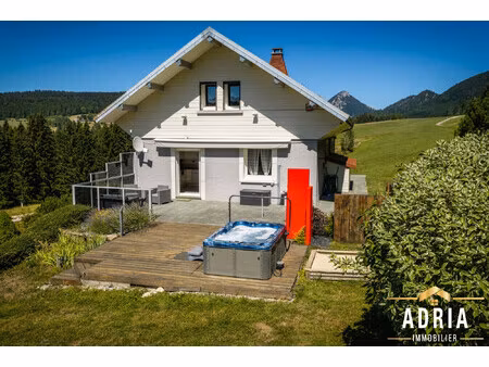 maison individuelle 147 m2 - terrain 3000 m2 - 4 chambres - 2 ga