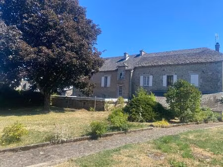 propriété - 282m² - 14 pièces