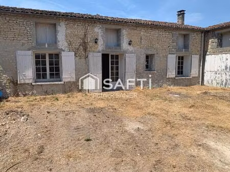 maison individuelle de caractère avec jardin  garage et dépendance !