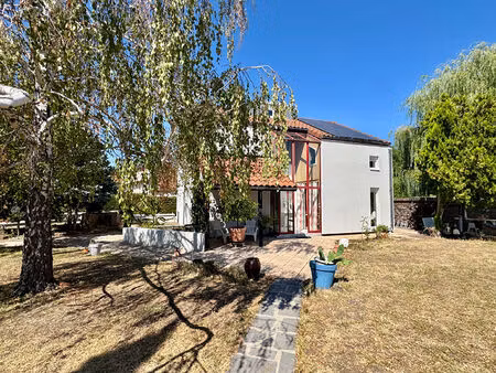 perignat-ès-allier / maison d'architecte ossature bois au calme avec terrain piscinable !