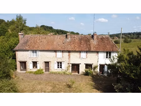 maison de 205 m2 - 7 pièces avec 4 chambres - dépendances
