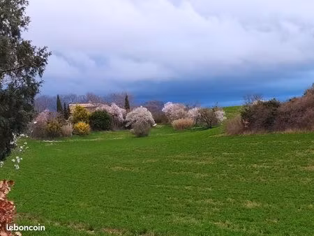 mas provençal isolé à rénover