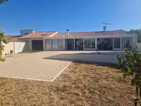 très belle maison familiale de plain pied