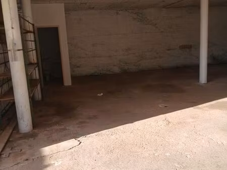 local stockage 130m2