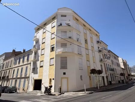 immeuble 724 m² toulon