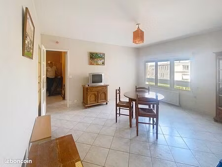 appartement 2 pièces 58 m²