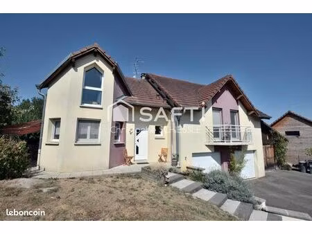 propriété 6 pièces 122 m²