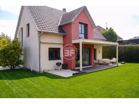 maison familiale aux portes de la suisse – 7 pièces  6 chambr