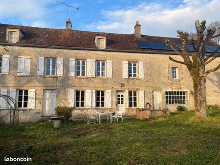 charmante maison ancienne avec son jardin