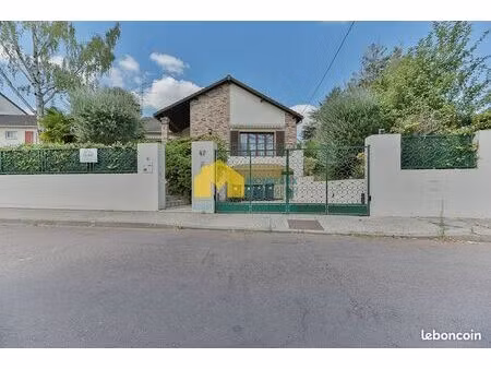 maison 7 pièces 131 m²