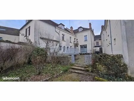 immeuble 9 pièces 197 m²