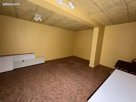 box de stockage 20m2