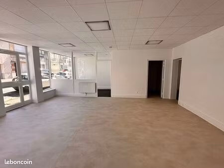local commercial 80 m² rethel