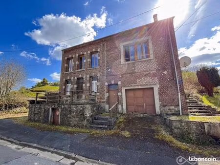 maison 9 pièces 222 m²