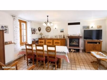 maison 5 pièces 93 m²