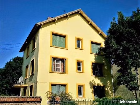 immeuble 11 pièces 210 m²