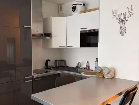 studio rdc 27m2 + terrasse et parking privé