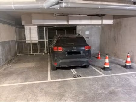 à vendre – place de parking privative