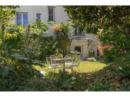 maison de caractère avec jardin à proximité de paris  du rer a  de la voie lamarque  des c