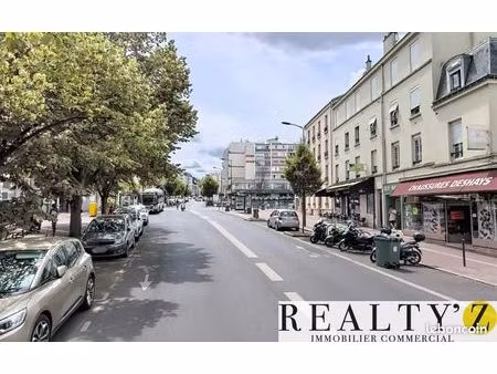local commercial 95 m²