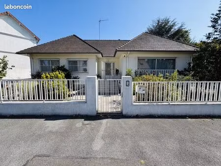 villa 8 pièces 219 m²