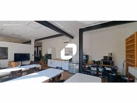 bureau 260 m²