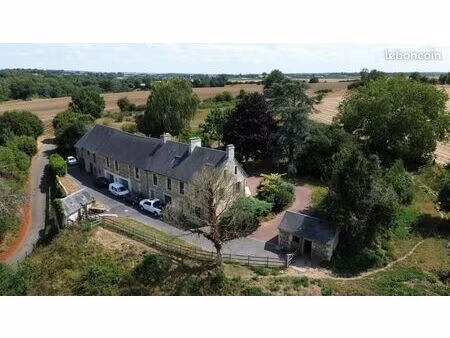 maison 10 pièces 277 m²
