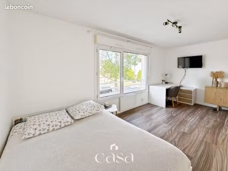 studio 1 pièce 24 m²