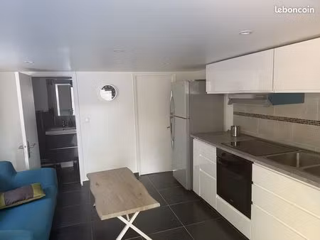 location t2 exclusivement étudiant(e)