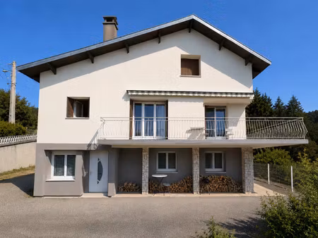 vente maison 8 pièces 200 m² oyonnax (01100)