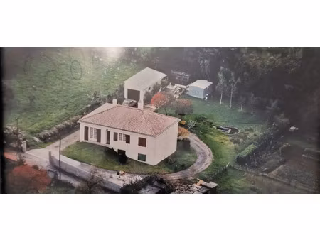 vente maison 8 pièces 132 m² saint-hilaire-des-loges (85240)