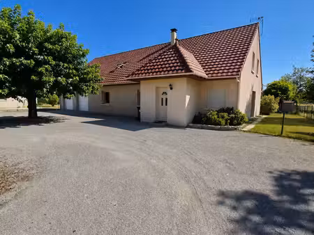 maison à ouroux-sur-saône (71370)
