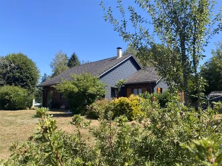 belle maison de 2007 en ossature bois au coeur d'un terrain privatif
