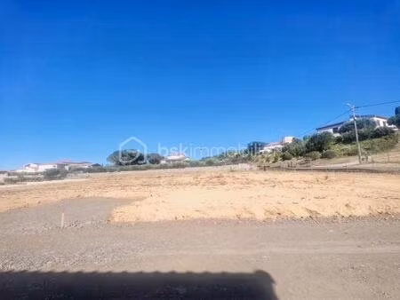 lotissement de 645 m² à lezan