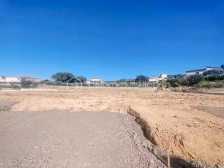 lotissement de 673 m² à lezan
