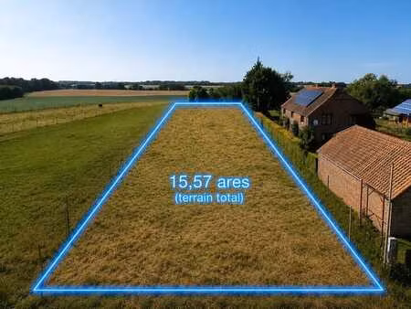 terrain à bâtir de 15 57 ares !!