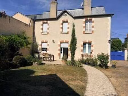 vente maison à loudun (86200) : à vendre / 195m² loudun