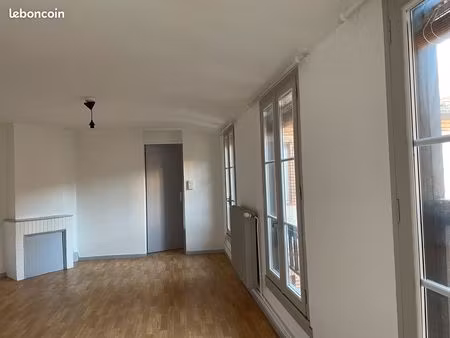 loue appartement t3 de 80 m2 rue de la résistance
