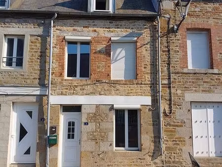 petite maison de village à louer landelles et coupigny
