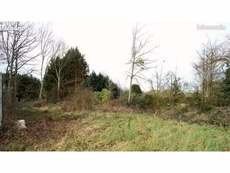 terrain non constructible à louer – 680 m² – évry-grégy-sur-yerre (77)