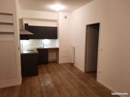 a louer t2 43 m²neuf hyper centre armentieres