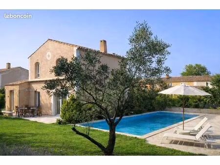 maison 5 pièces meublée à louer – 115 m² avec jardin  piscine et garage – roquebrune-sur-a